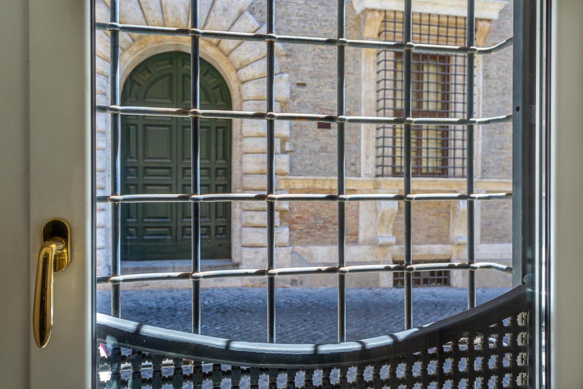 Apartamento Iflat Baroque In Campo De' Fiori *